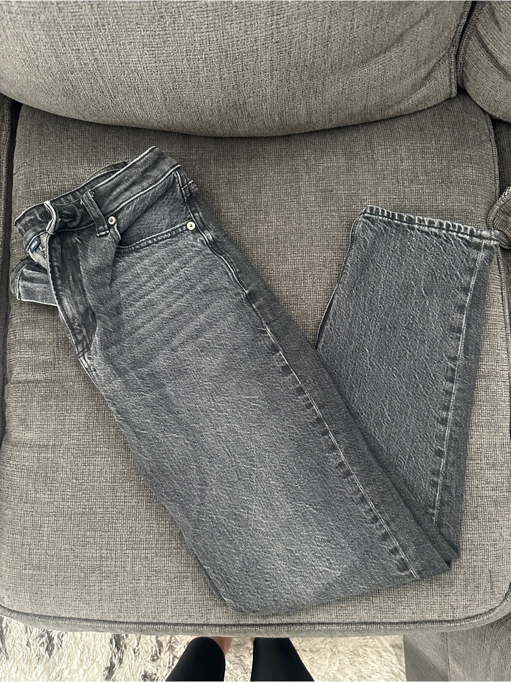 Classic Women's High-Rise black mom Jeans